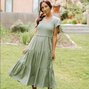MIDI BOHME LUCIANA SMOCKED DRESS IN SAGE